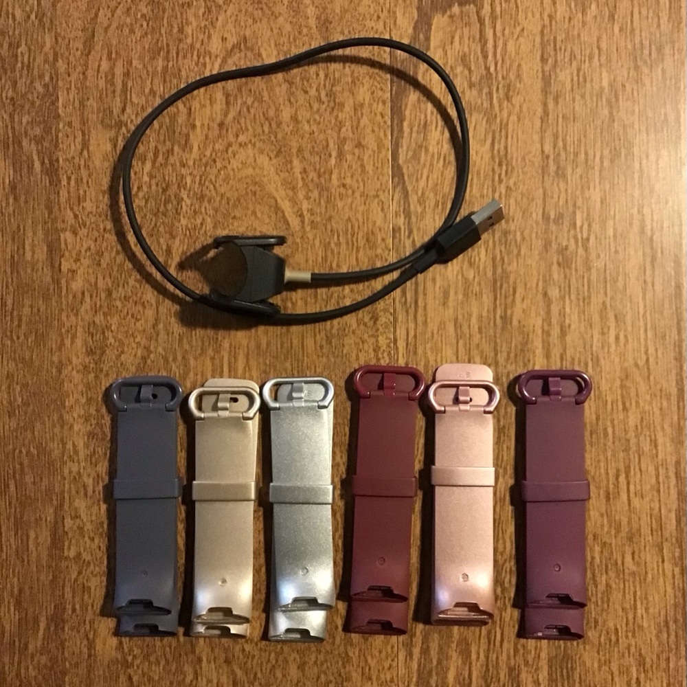 Fitbit band bundle and charger - 7 piece set